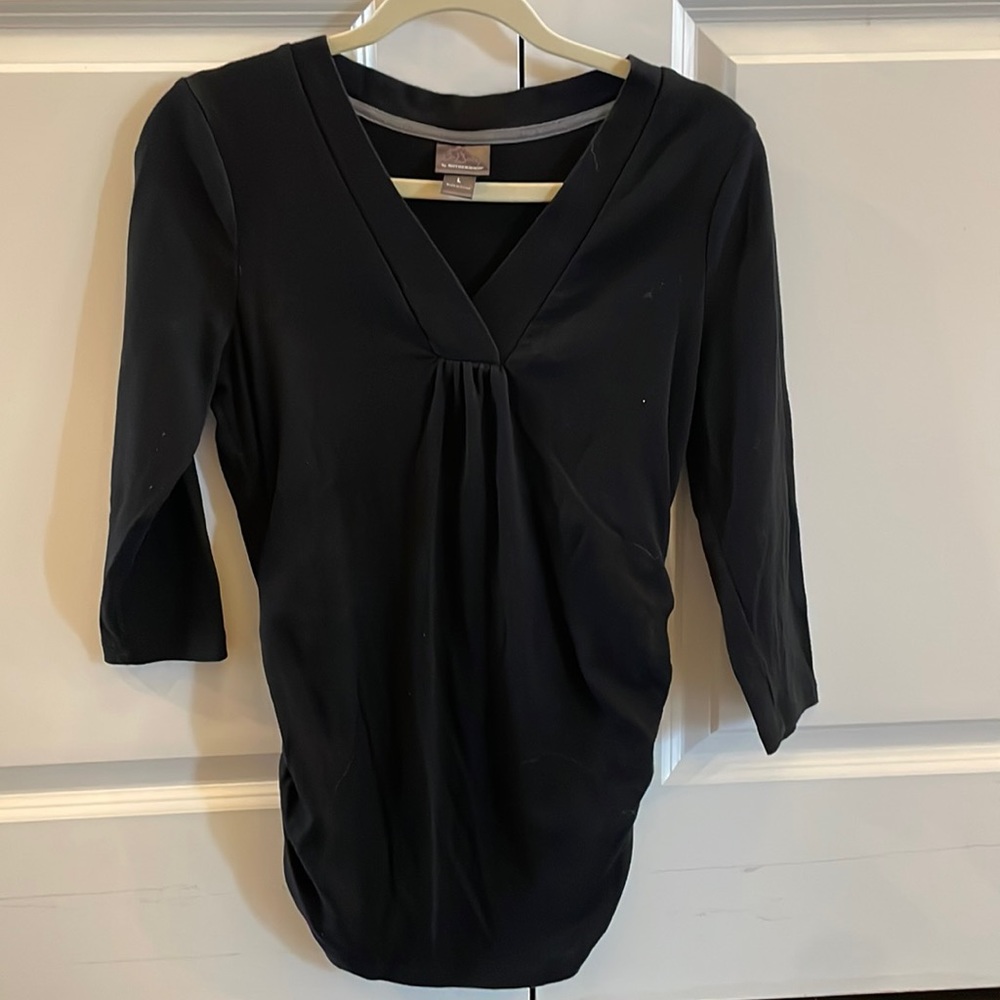 Maternity 3/4 sleeve black v neck. Ruched sides